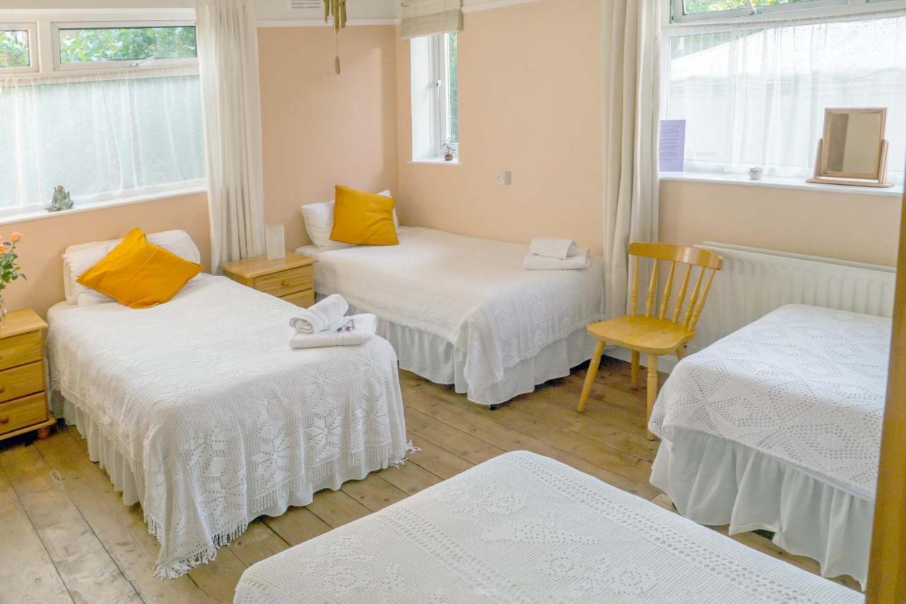 Healing Waters Sanctuary For Exclusive Private Hire And Self Catering Board, Vegetarian, Alcohol & Wifi Free Retreat In Glastonbury Exteriör bild