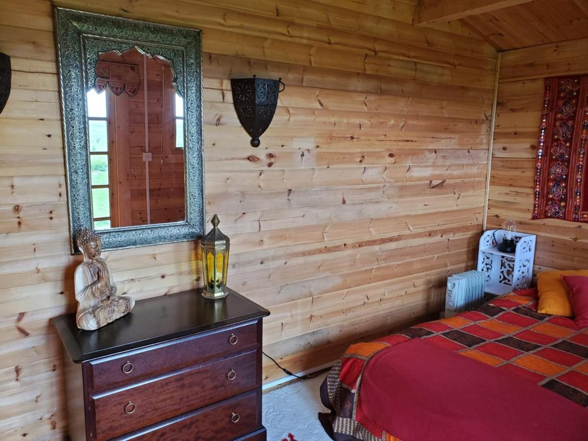 Healing Waters Sanctuary For Exclusive Private Hire And Self Catering Board, Vegetarian, Alcohol & Wifi Free Retreat In Glastonbury Exteriör bild